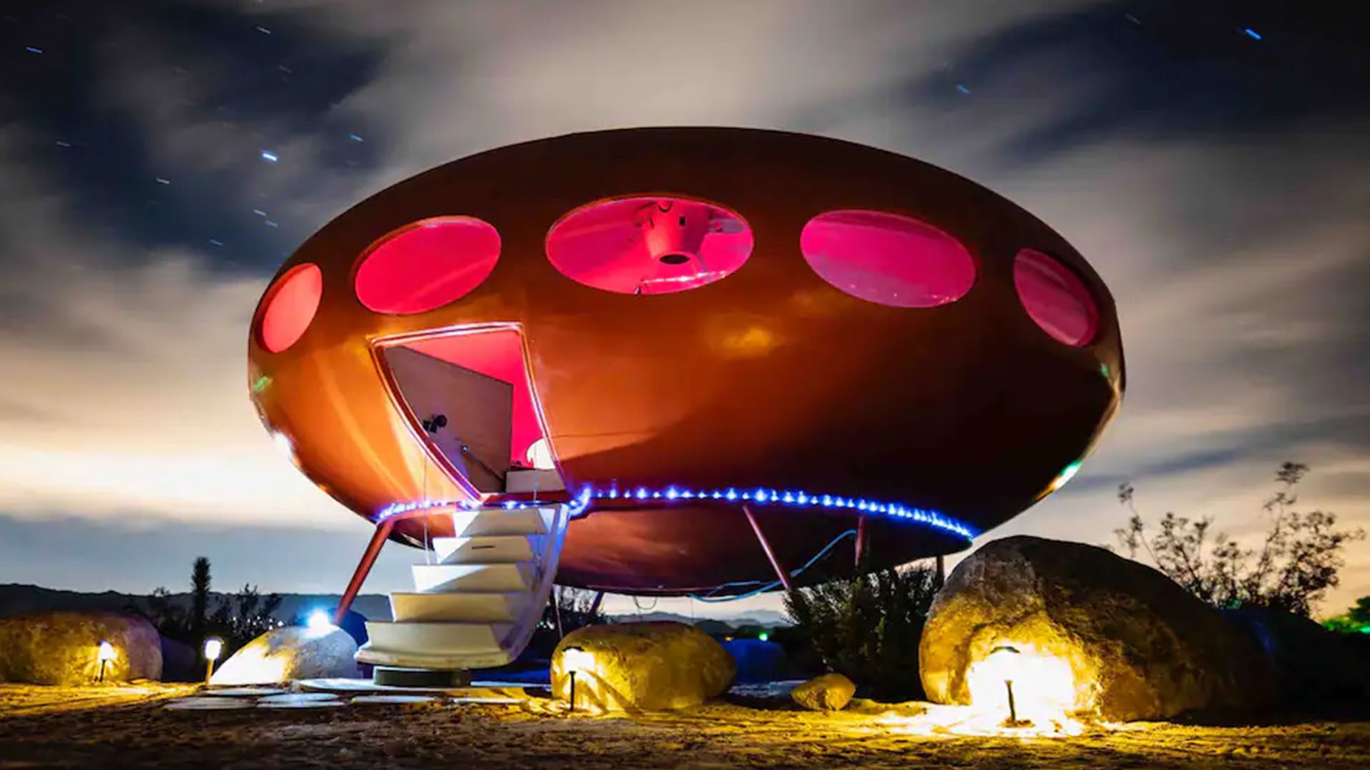 Area 55 Futuro House - Joshua Tree, California