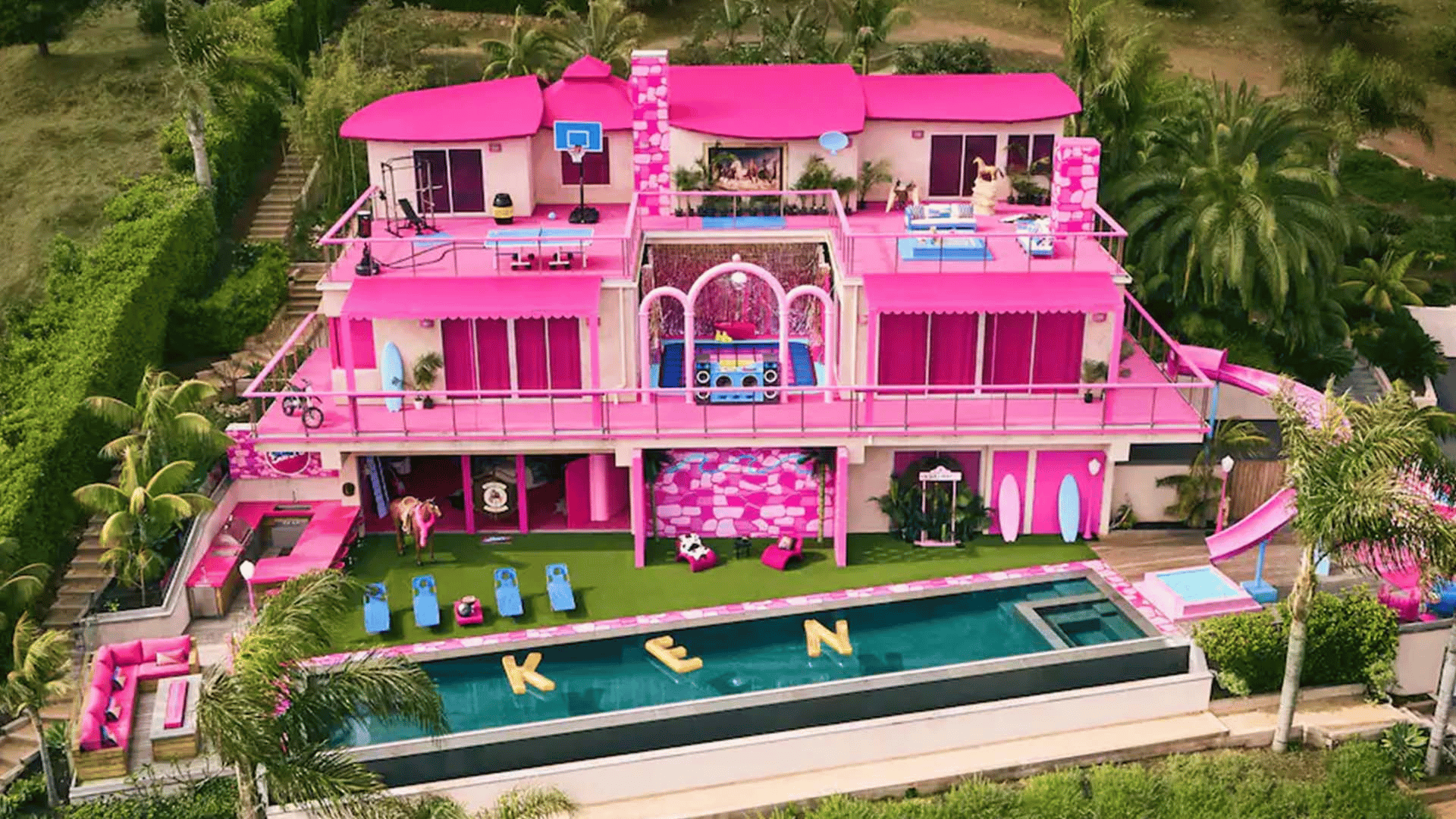 Barbie Malibu Dreamhouse Themed Travel House